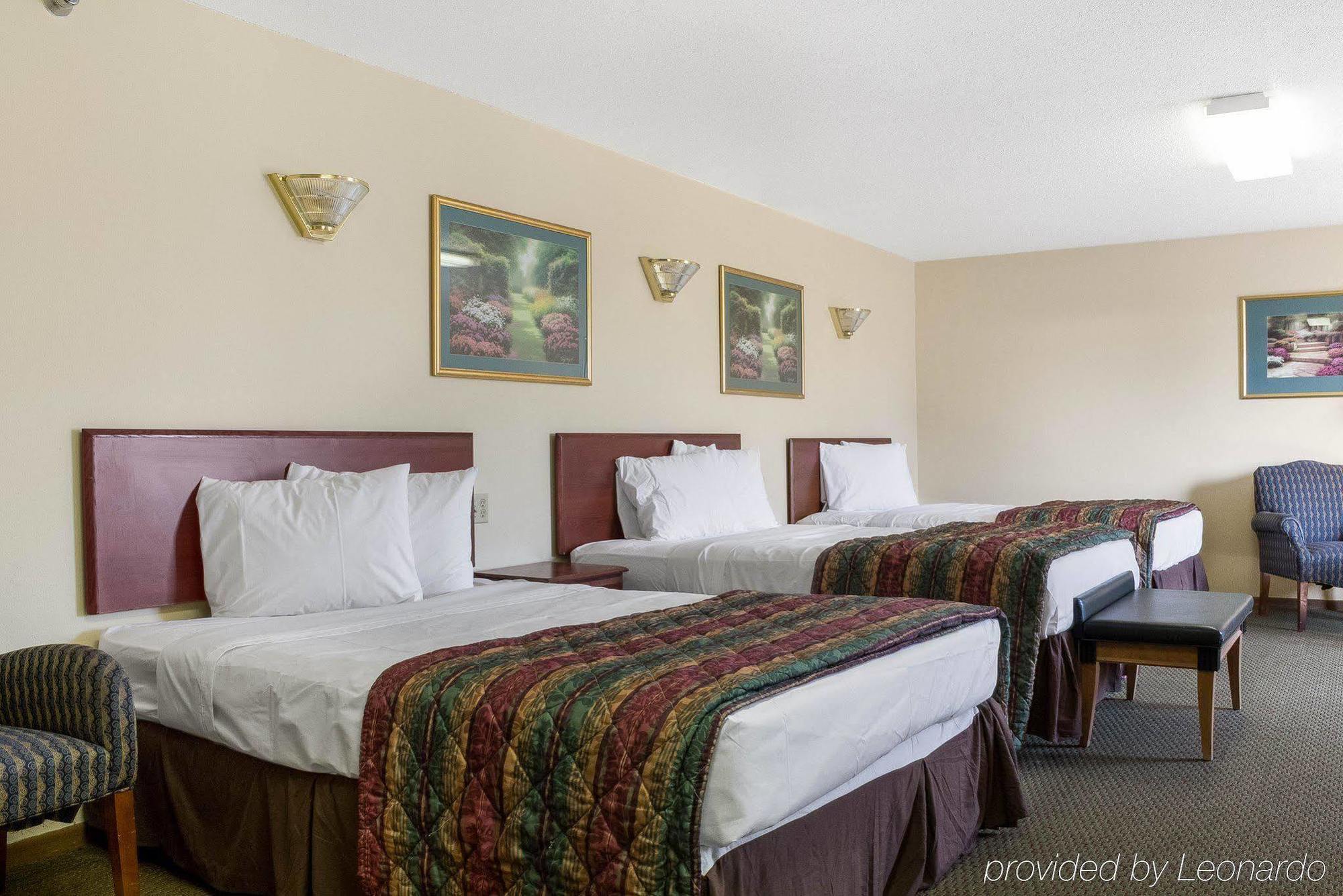 Rodeway Inn West Fargo Exterior foto