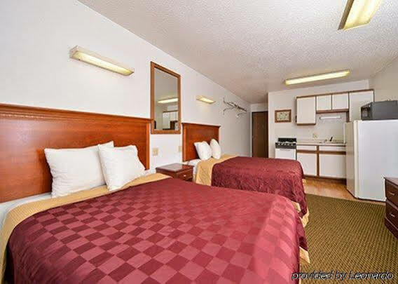 Rodeway Inn West Fargo Exterior foto